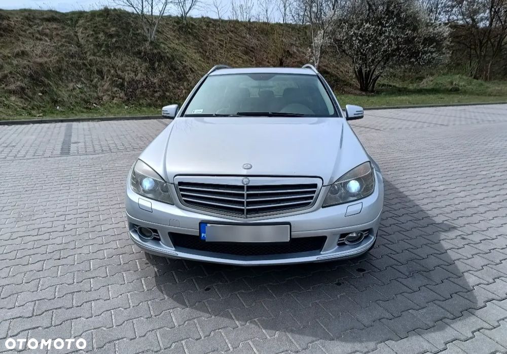 Mercedes-Benz Klasa C 180 K BlueEff Elegance - 3