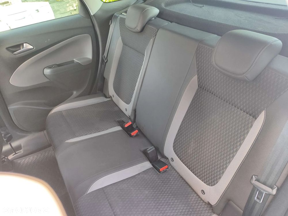 Opel Crossland X - 9