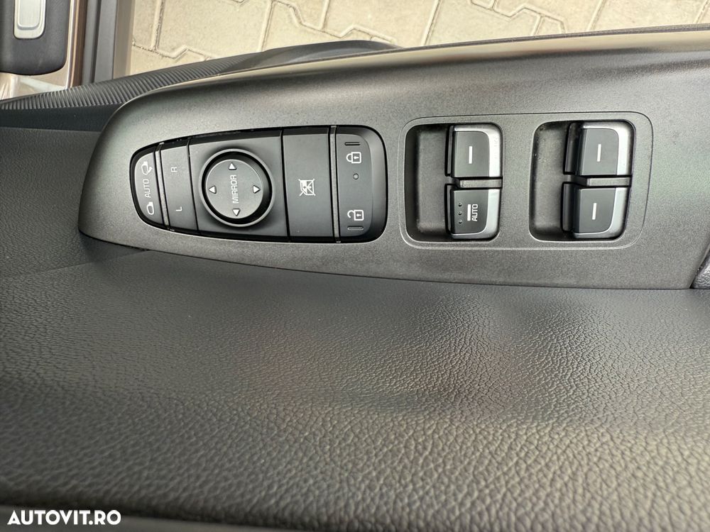Kia Sportage - 13