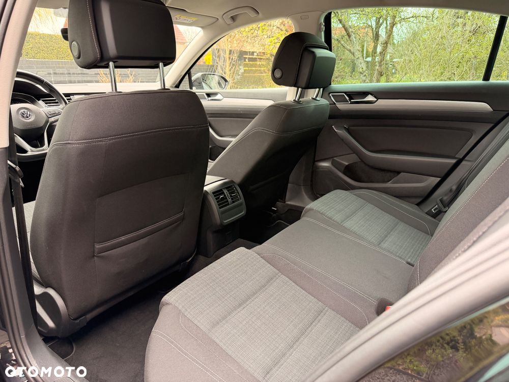 Volkswagen Passat 2.0 TSI Elegance DSG - 11