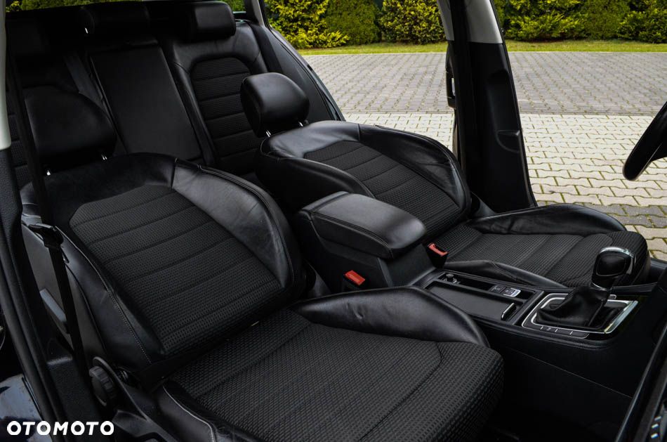 Volkswagen Golf Variant 2.0 TDI (BlueMotion Technology) DSG Highline - 35