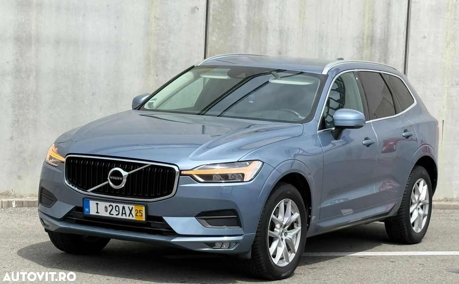 Volvo XC 60 D4 AWD Geartronic Momentum - 1