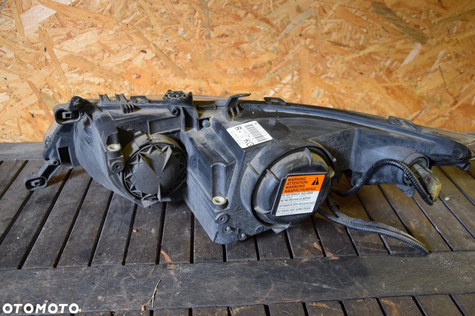 Honda Civic VIII UFO 06-11 Lampa przednia prawa XENON EU TOP STAN 0301226272 33100-SMG-G122-M1 - 6