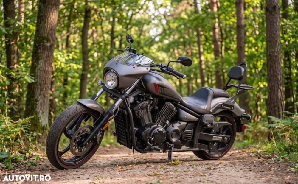 Yamaha XVS 1300 V-Star - 1