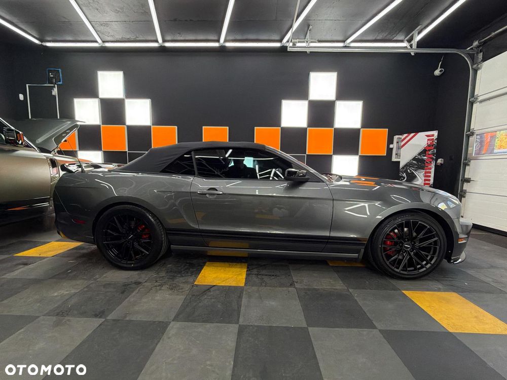 Ford Mustang 3.7 V6 Premium - 1