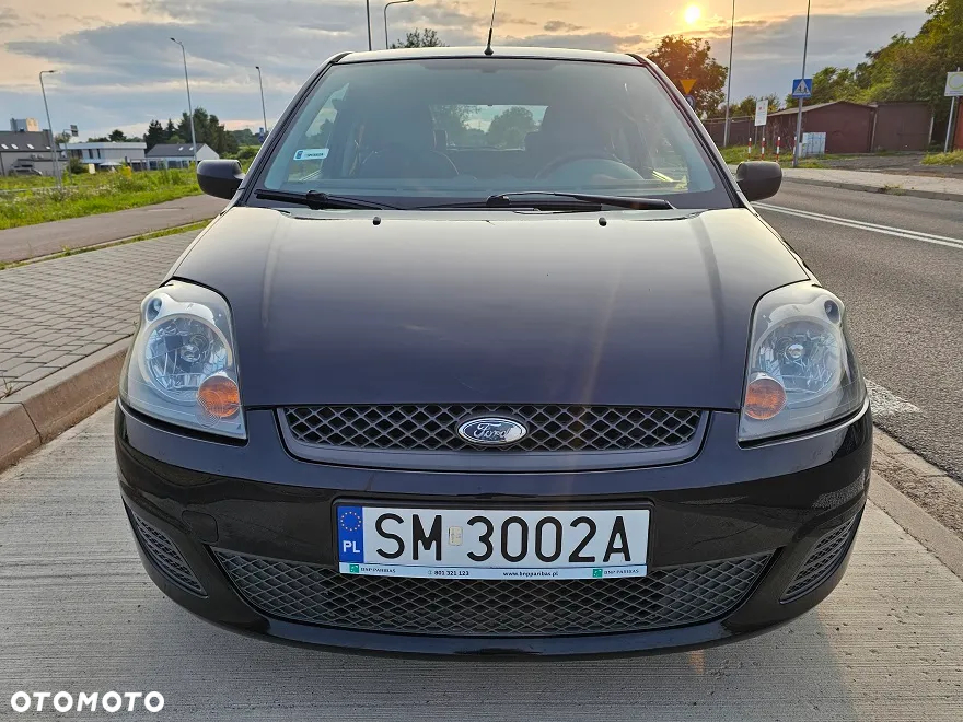 Ford Fiesta 1.3 Ambiente - 10