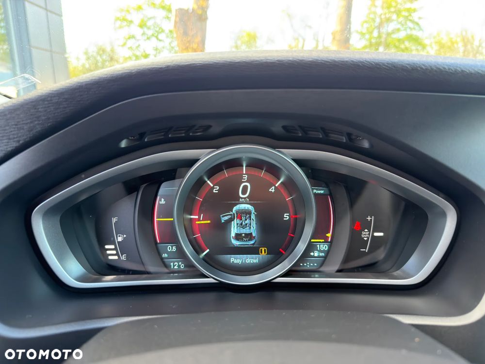 Volvo V40 D2 R-Design Momentum - 32