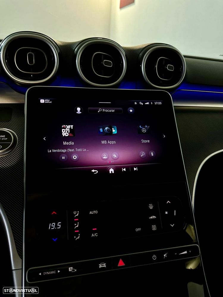 Mercedes-Benz C 200 d Avantgarde - 32