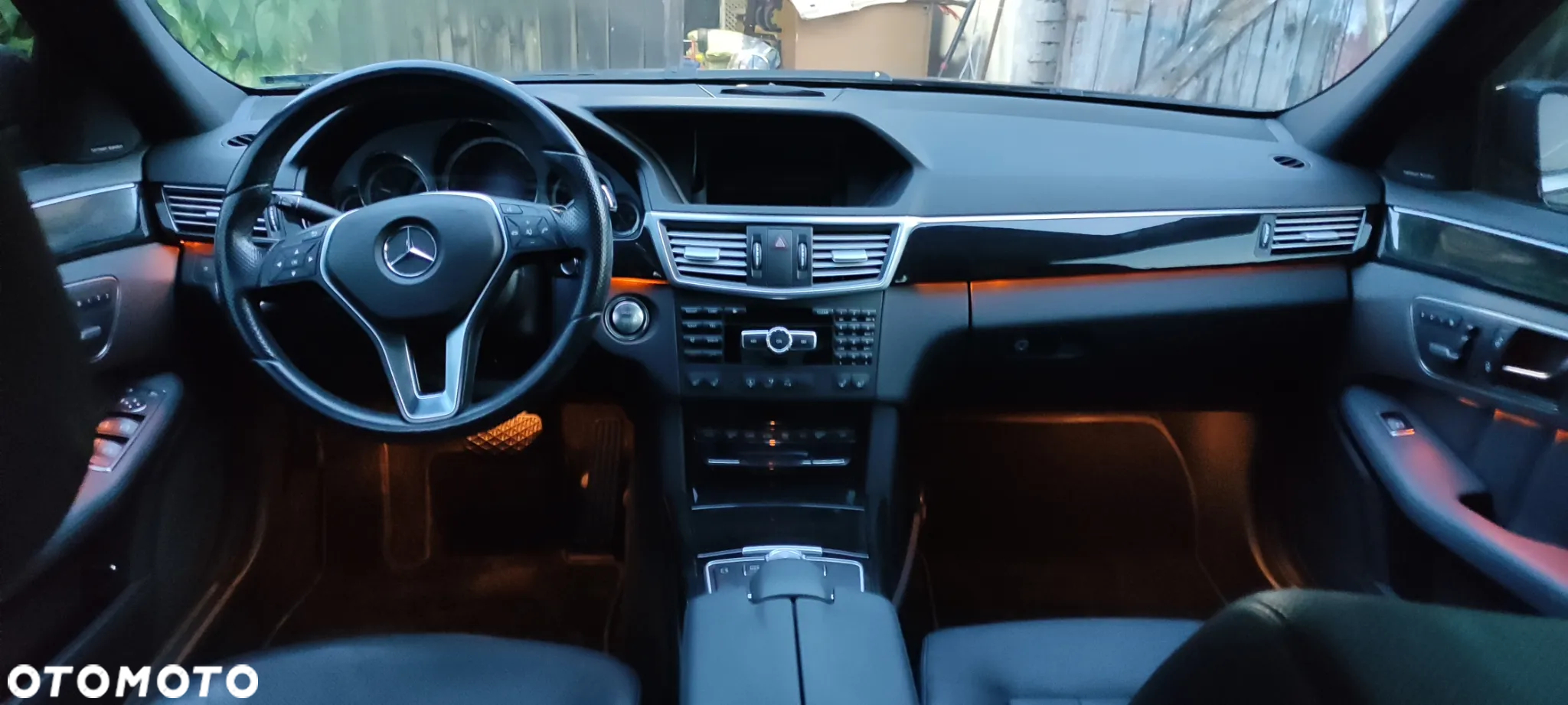 Mercedes-Benz Klasa E 500 4Matic 7G-TRONIC Avantgarde - 14