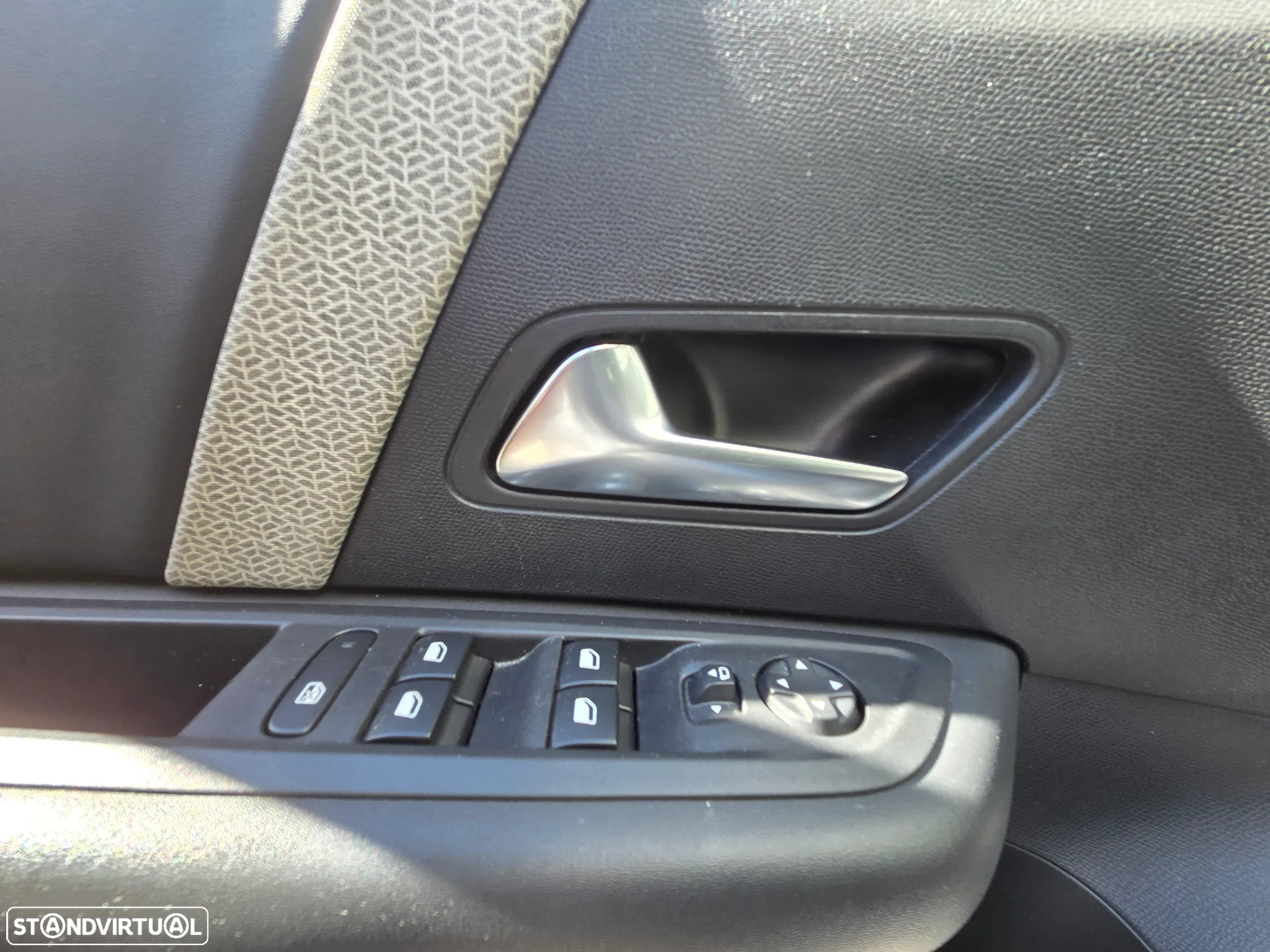 Citroën C4 1.2 PureTech Shine - 20