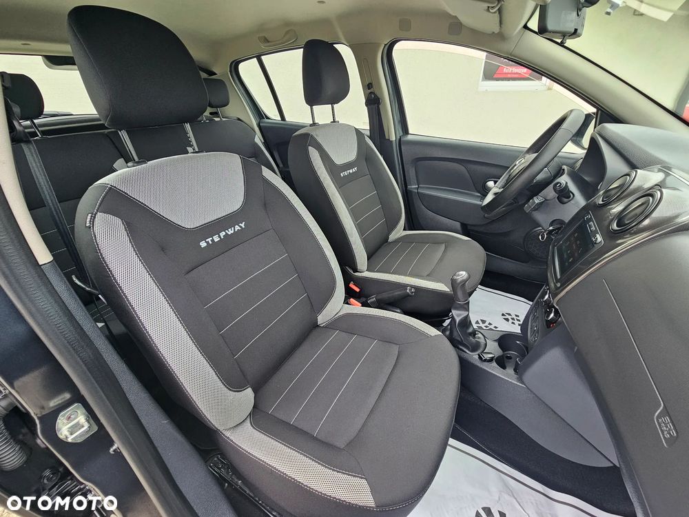 Dacia Sandero Stepway TCe 90 Prestige - 11
