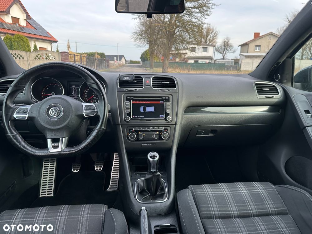 Volkswagen Golf 2.0 TDI DPF GTD - 5