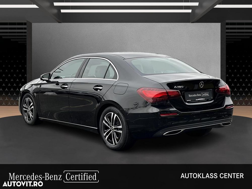 Mercedes-Benz A 180 Sedan 7G-DCT - 5