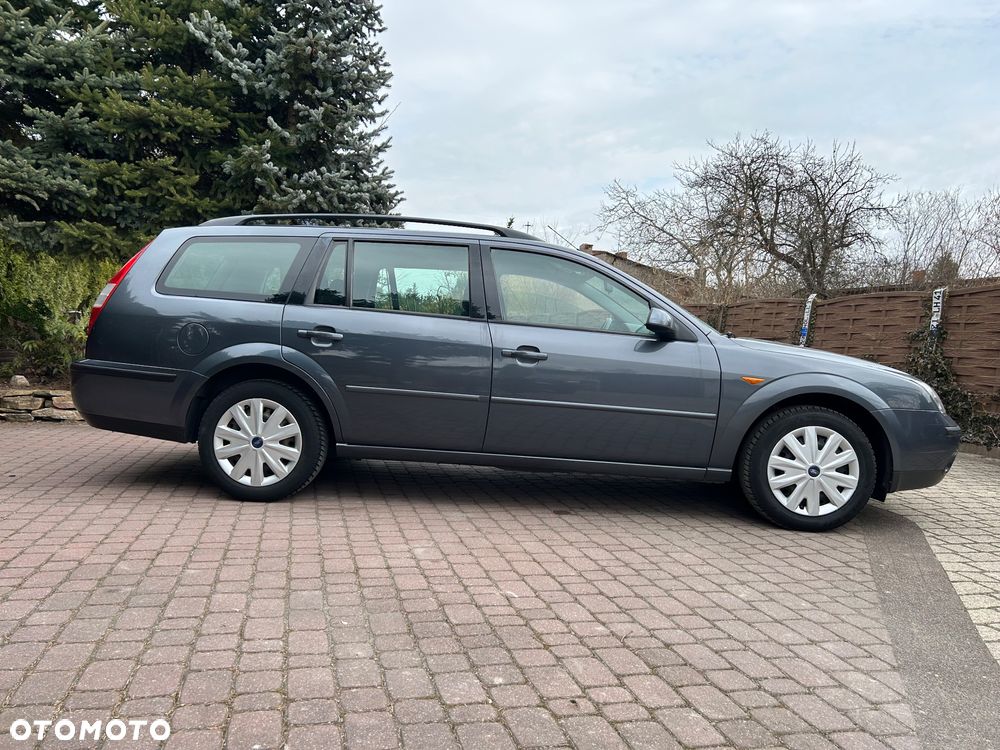 Ford Mondeo 2.0 Trend - 25