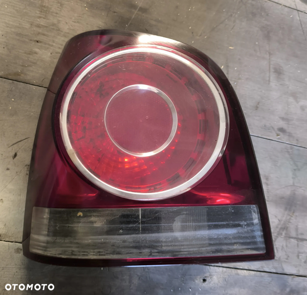 lampa lewy tył VW polo IV 9N.