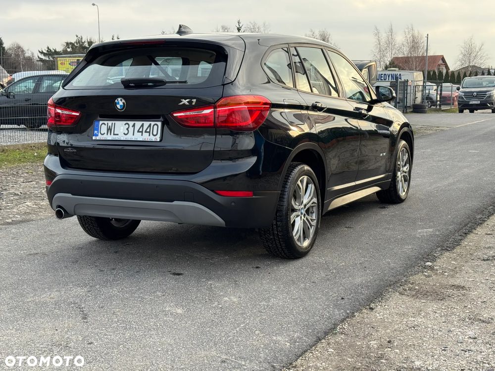 BMW X1 sDrive18d Sport Line - 6