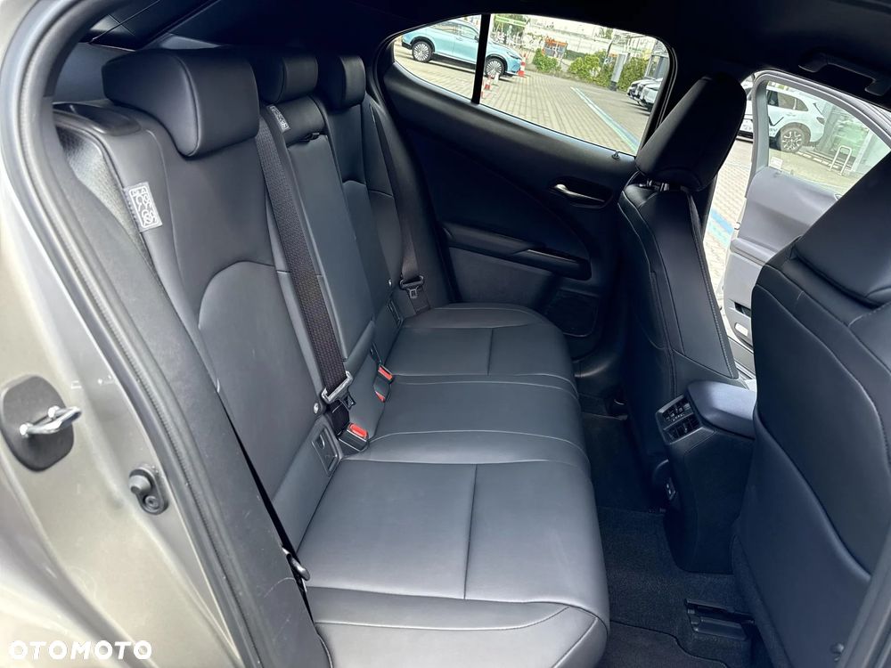 Lexus UX 250h Prestige 2WD - 11