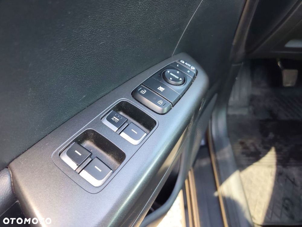 Kia Sportage 1.6 GDI M 2WD - 22