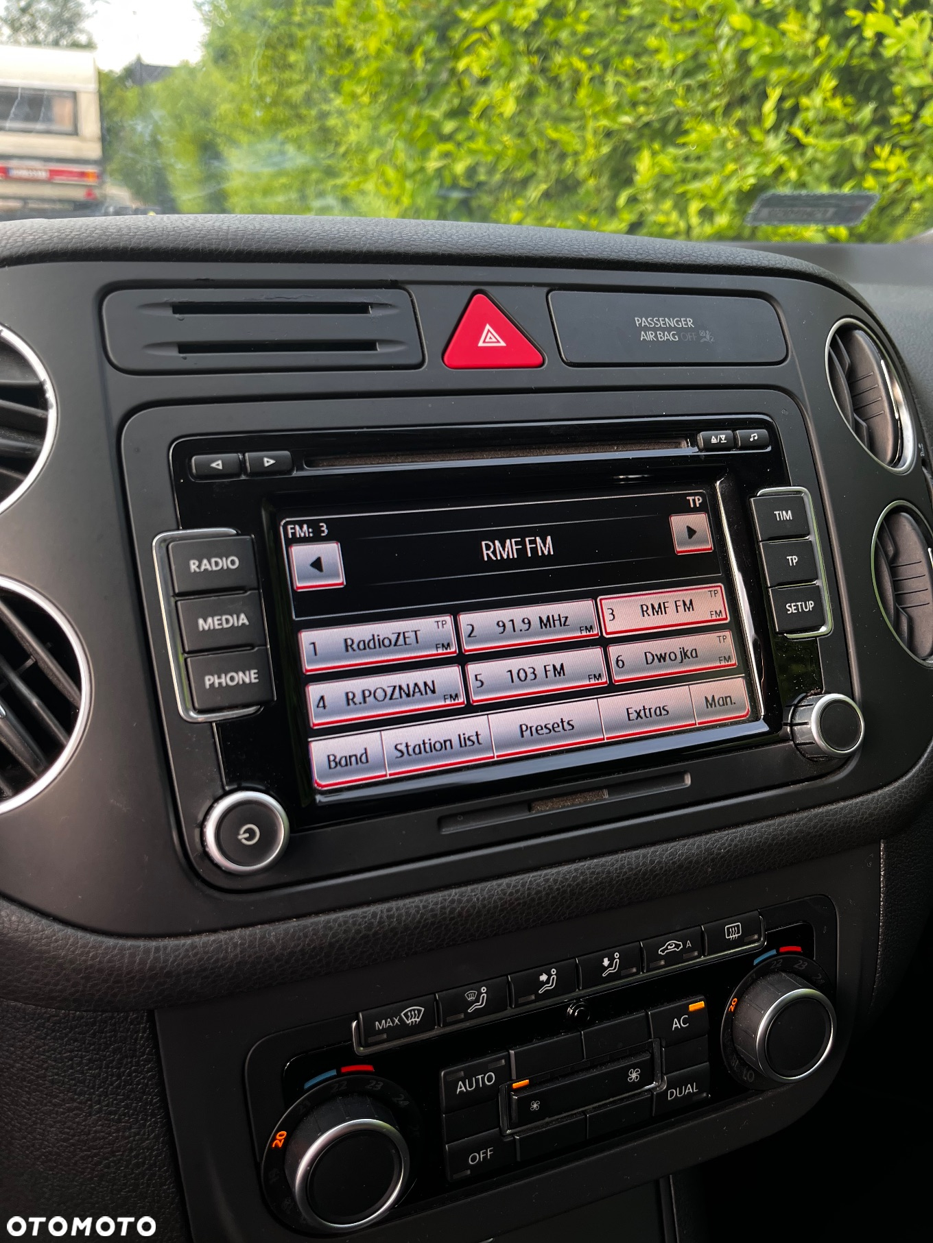Volkswagen Golf Plus 1.6 TDI BlueMot Comfortline DSG - 10