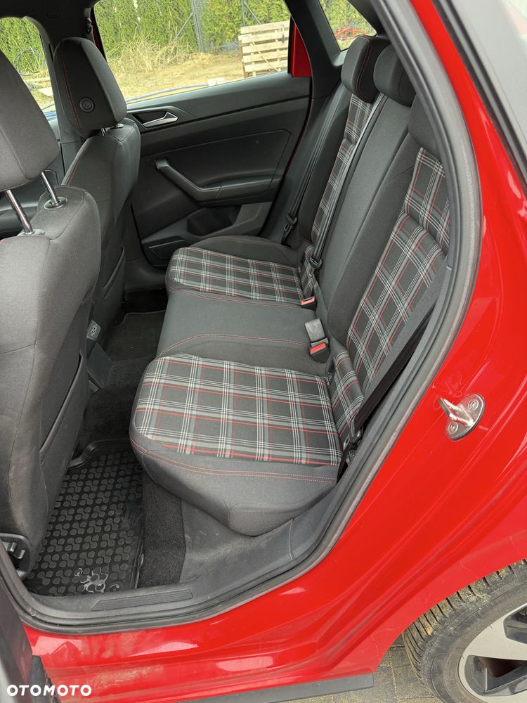 Volkswagen Polo - 7