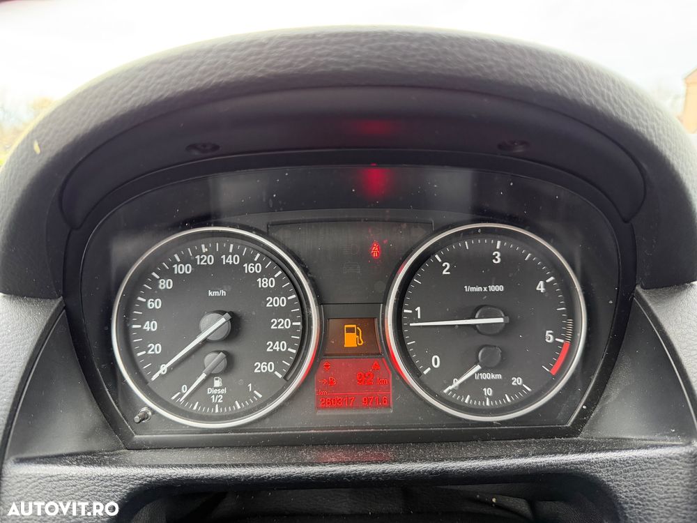 BMW X1 xDrive18d xLine - 10