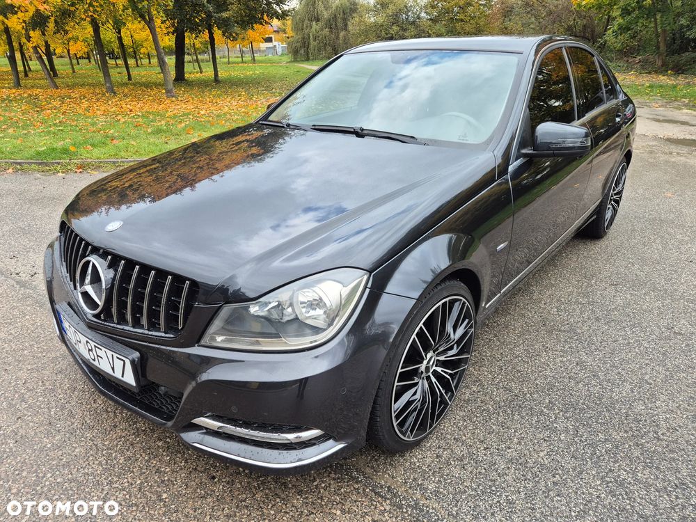 Mercedes-Benz Klasa C 180 BlueEFFICIENCY Avantgarde - 1