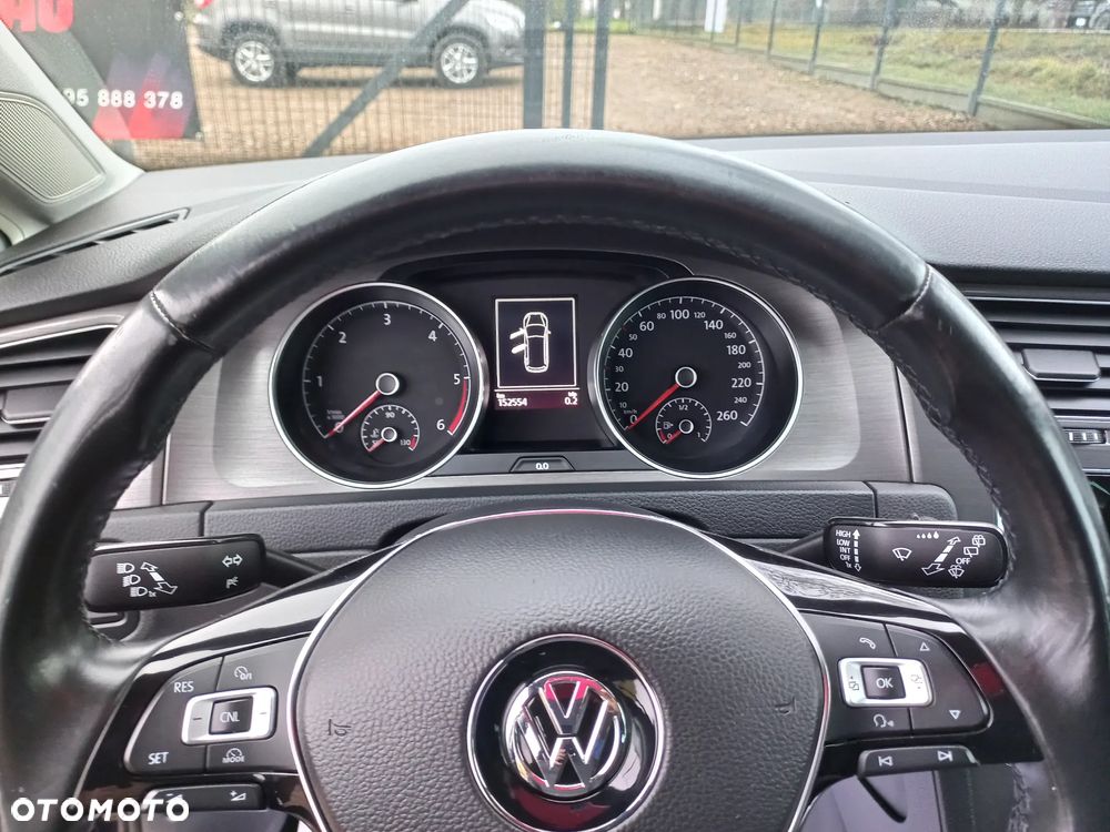 Volkswagen Golf - 16