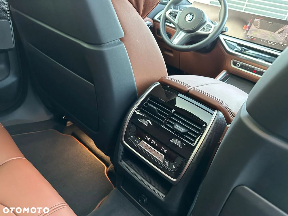 BMW X6 xDrive30d - 16