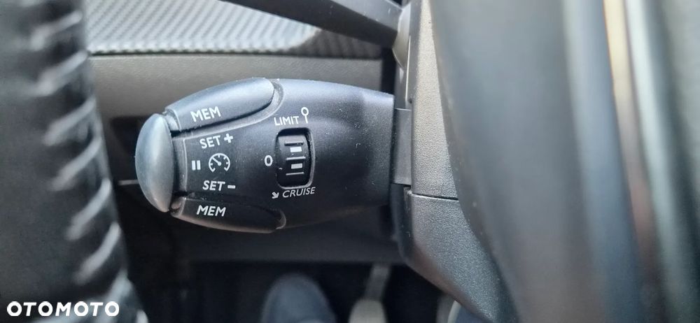 Peugeot 208 1.2 PureTech Active Pack S&S - 20
