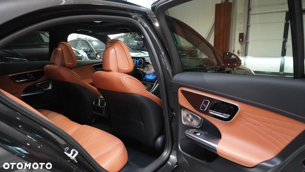 Mercedes-Benz Klasa C AMG 63 S E Performance AMG Speedshift MCT9G - 13