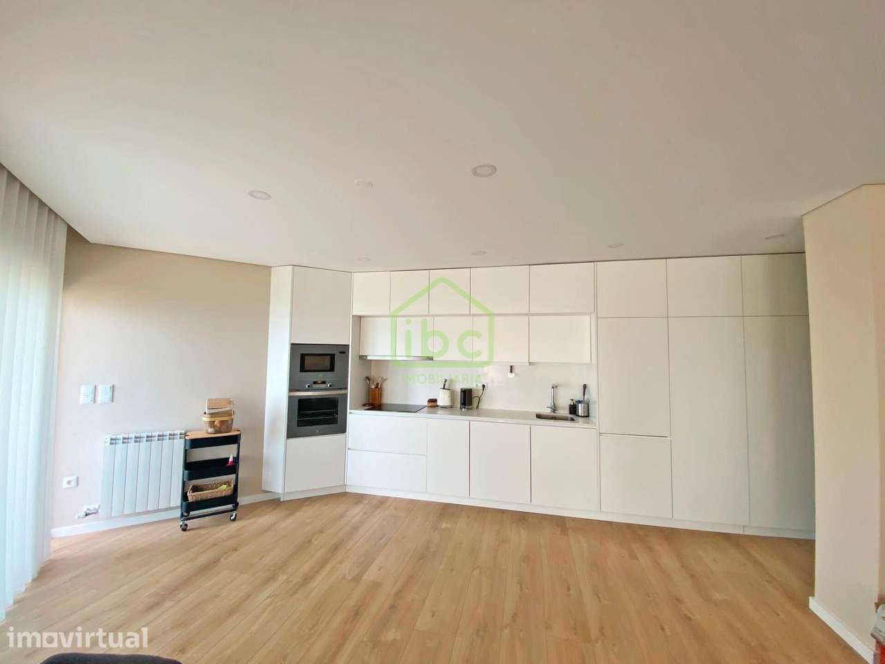 Excelente apartamento T3 frente ao mar | Póvoa de Varzim - Grande imagem: 2/23