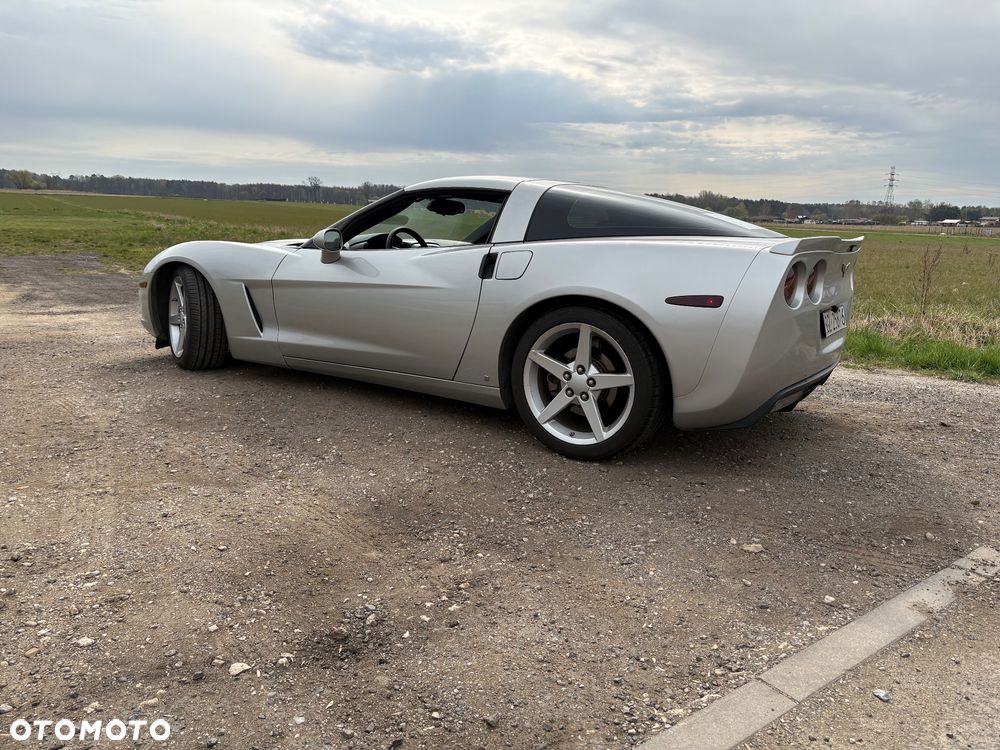 Chevrolet Corvette - 36