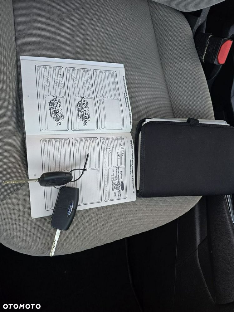 Ford Tourneo Courier - 20