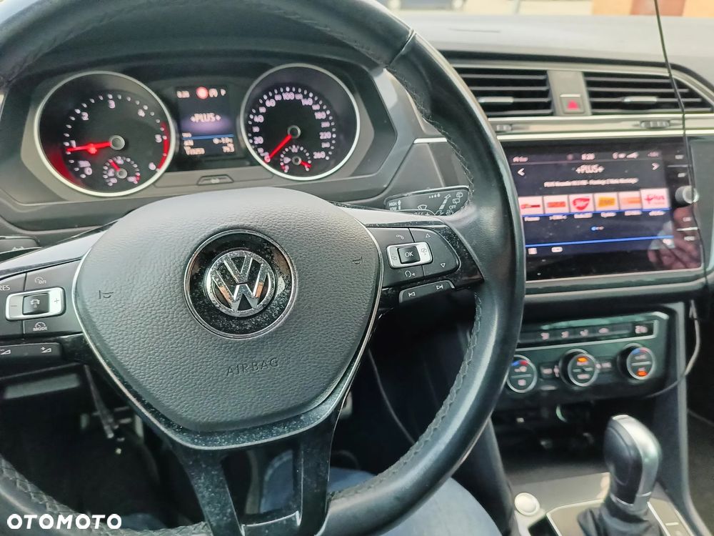 Volkswagen Tiguan - 10