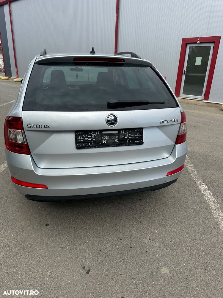 Skoda Octavia 2.0 TDI (Green tec) DSG Joy - 3