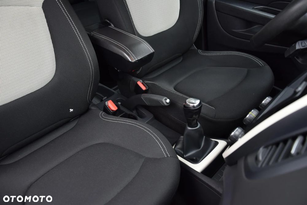 Renault Captur 0.9 Energy TCe XMOD EU6 - 10