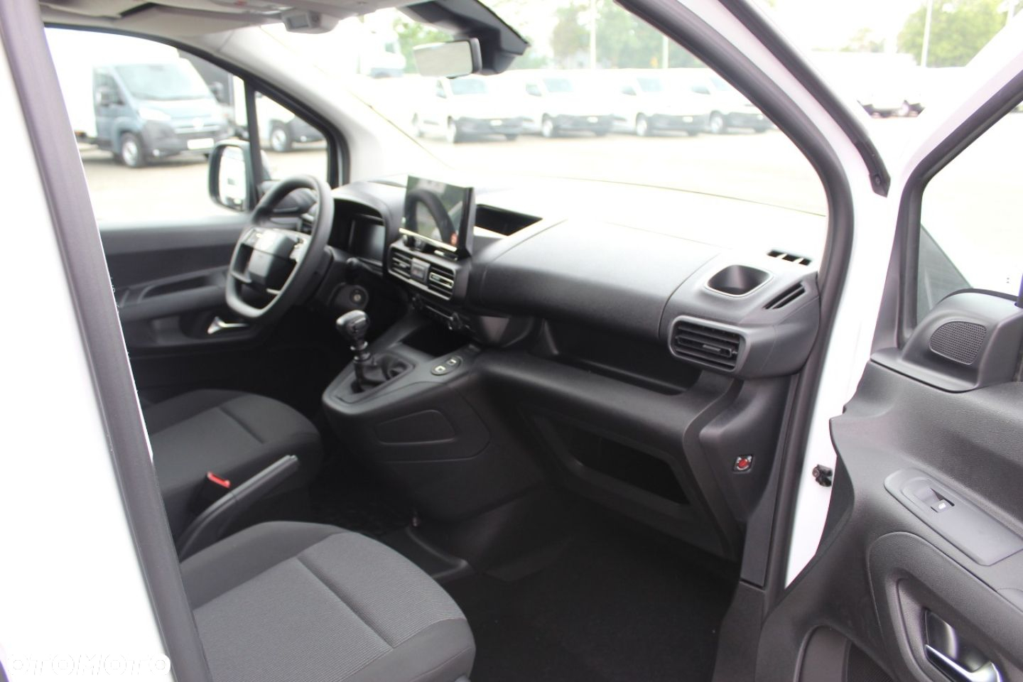 Opel COMBO - 13