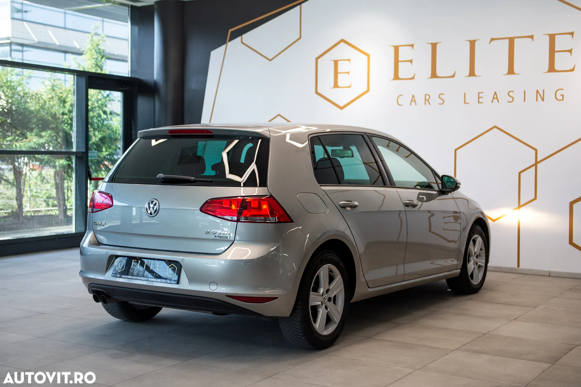 Volkswagen Golf 2.0 TDI DSG BMT Comfortline - 11