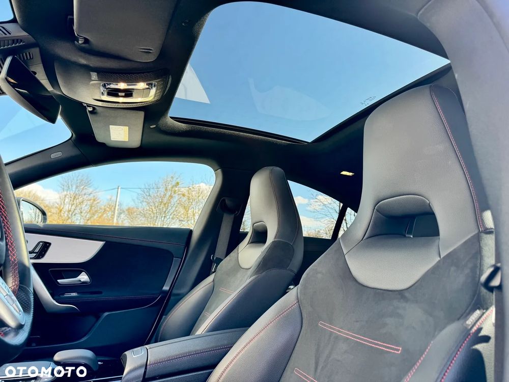 Mercedes-Benz CLA 250 4-Matic AMG Line 7G-DCT - 26