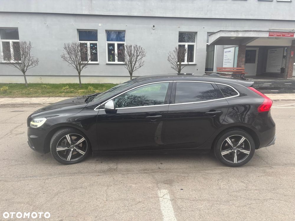 Volvo V40 D4 Drive-E R-Design Summum - 9