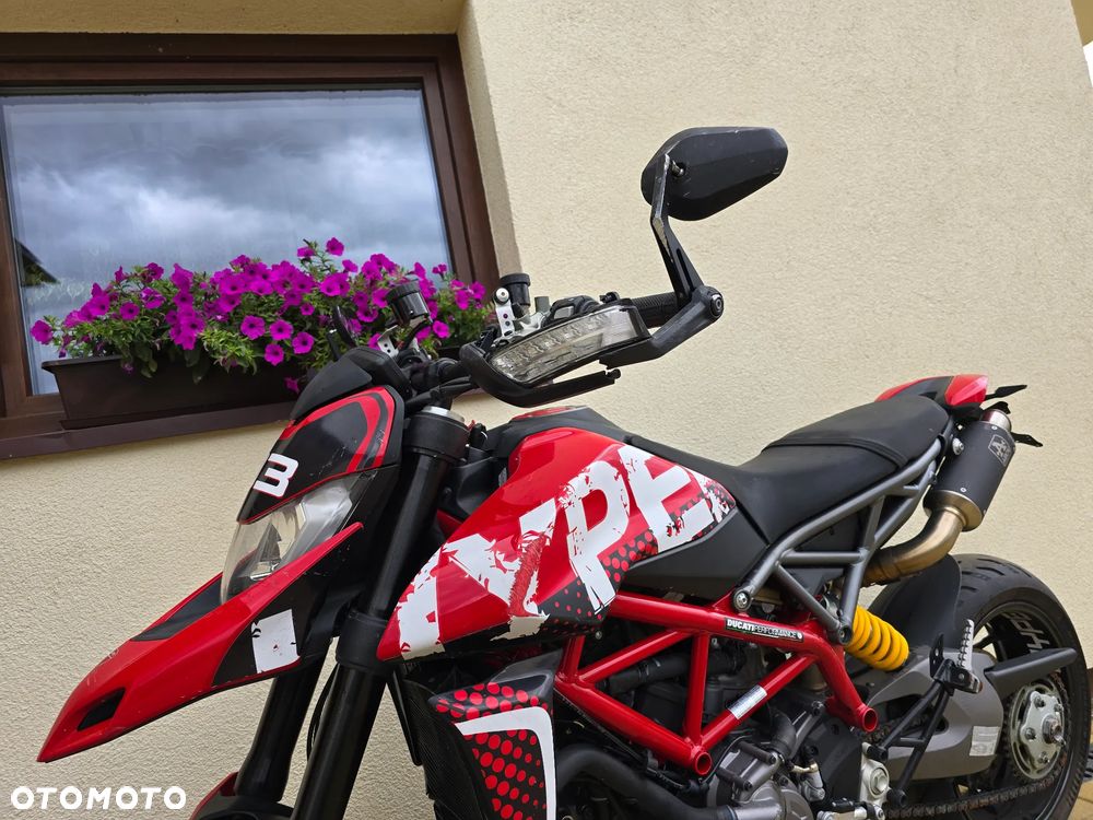 Ducati Hypermotard - 17