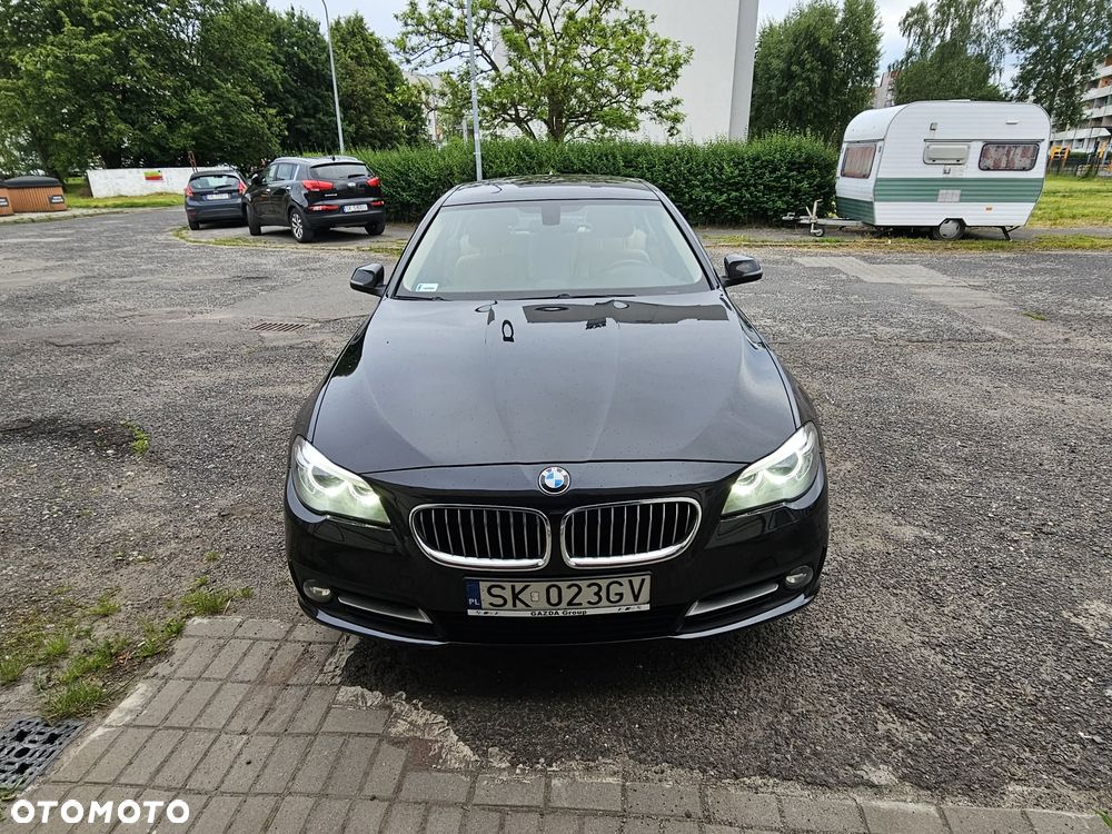BMW Seria 5 525d xDrive Luxury Line - 1