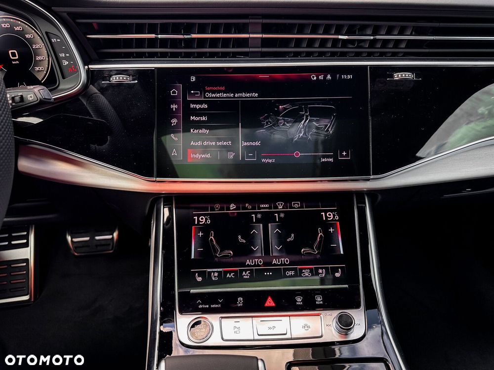 Audi Q8 - 35