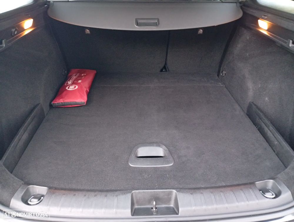 Fiat Tipo Station Wagon 1.6 M-Jet Lounge - 23