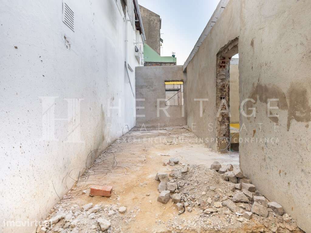 T0+1 totalmente remodelado com quintal e churrasqueira | Baixa da B... - Grande imagem: 2/24