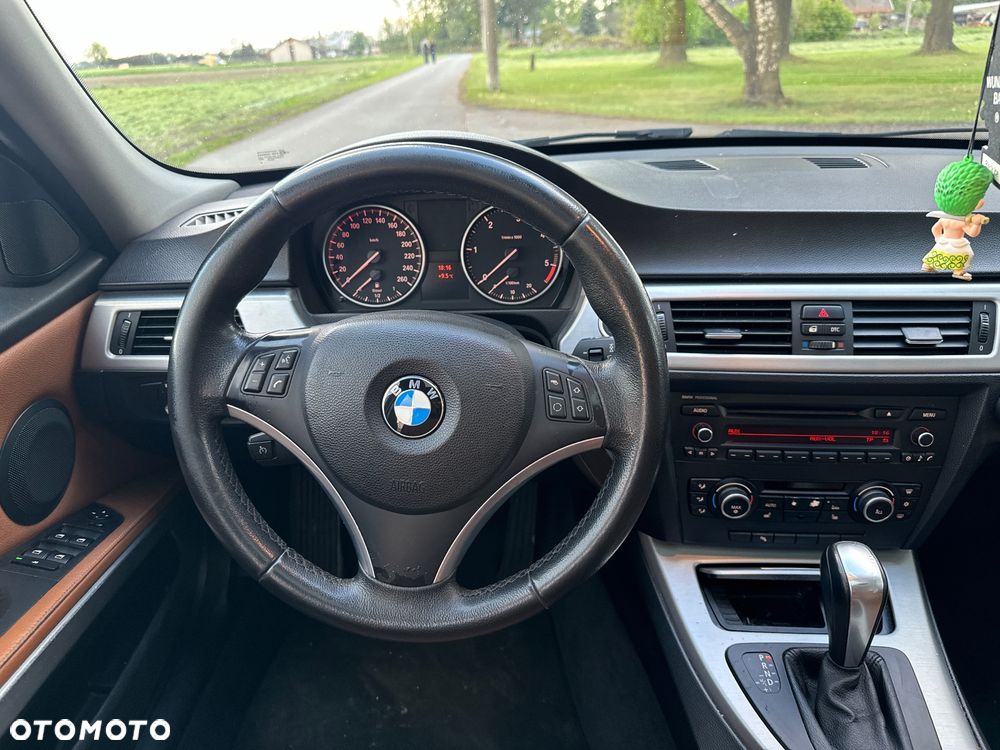 BMW Seria 3 - 21