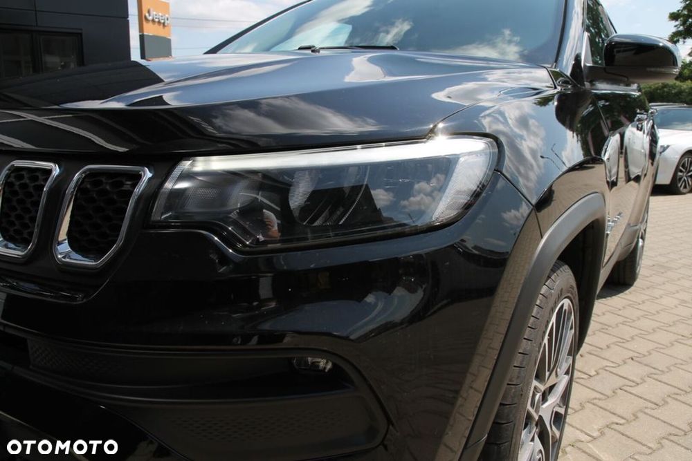 Jeep Compass - 29