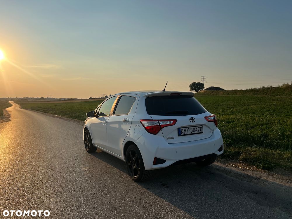 Toyota Yaris - 4