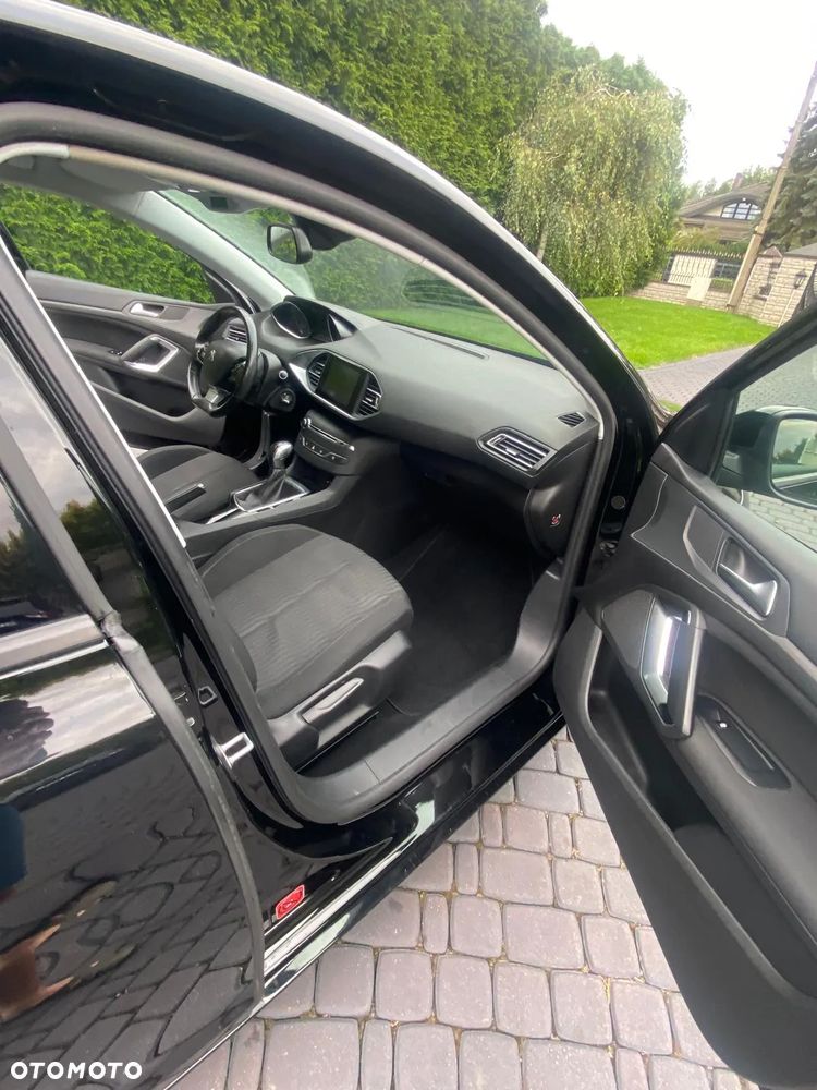Peugeot 308 1.2 PureTech Access EU6 - 7