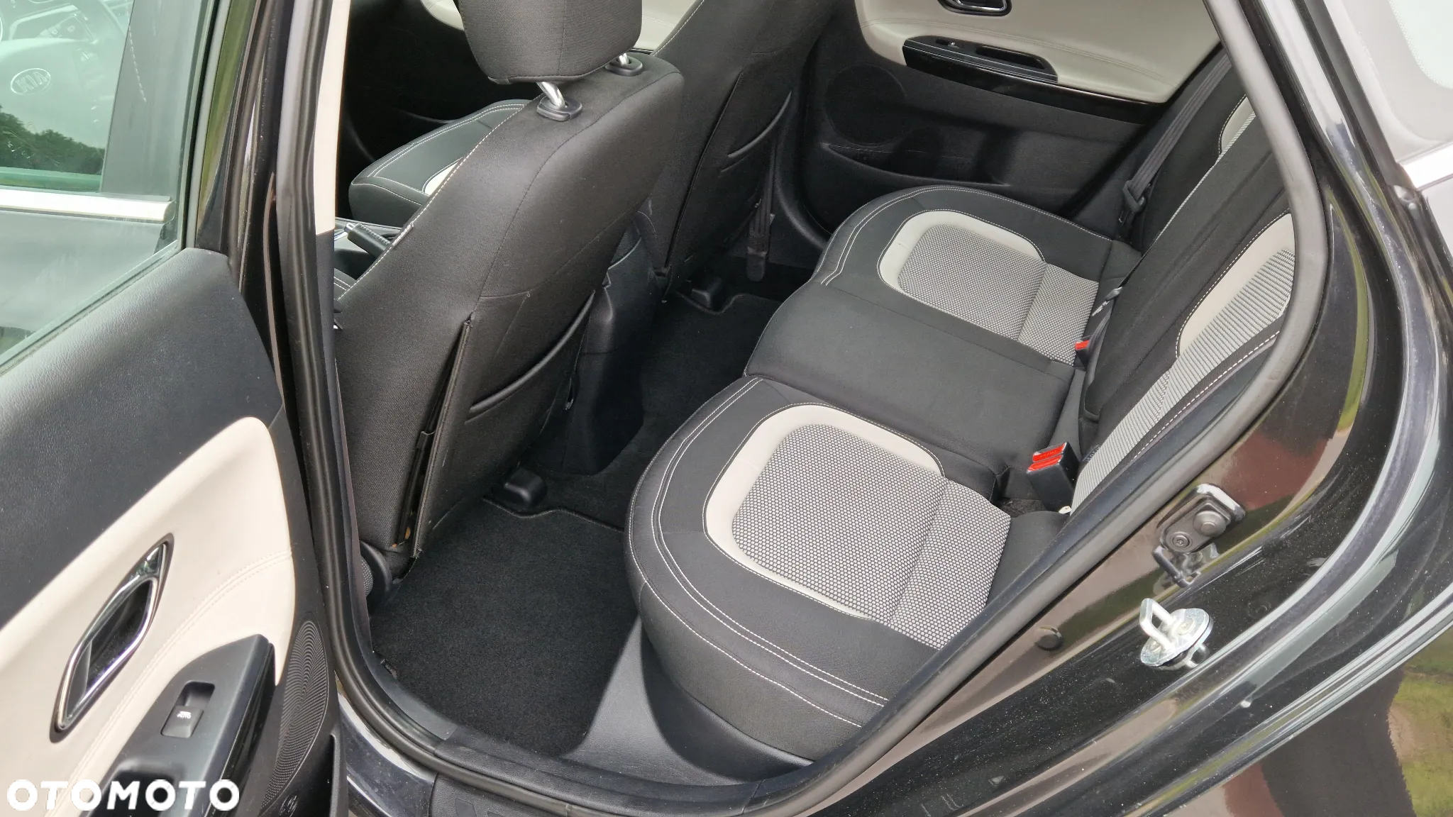 Kia Ceed Cee'd 1.6 CRDi Business Line - 31